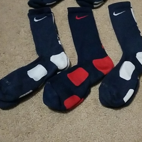 SOLD-NIKE Elite Athletic Socks-L - Picture 2 of 3